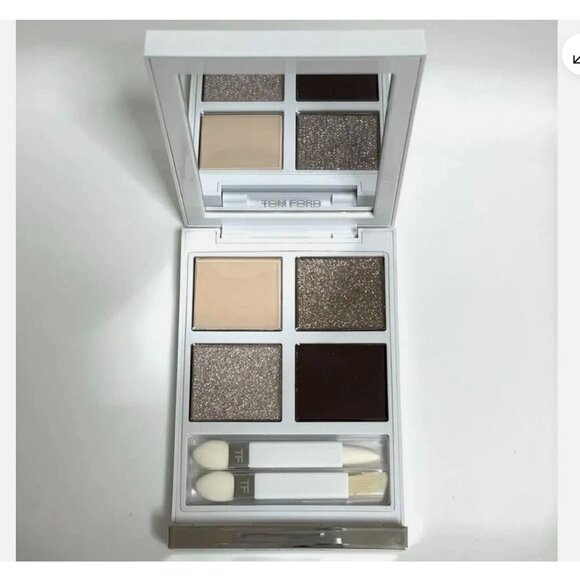 TOM FORD BEAUTY Eye Color Quad Soleil 01 Lumiere D’Hiver 2023 Limited Edition - Picture 1 of 8